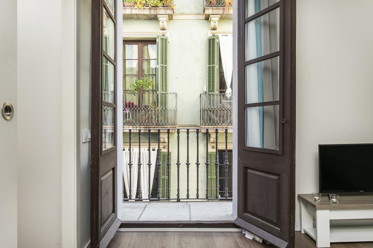 Gracia Blue Suites Barcelona Exterior photo